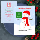 Navidades Invitación al almuerzo Snowman<br><div class="desc">Esta invitación a almorzar a los Navidades muestra a un lindo muñeco de nieve sosteniendo un cartel verde para los Navidades que dice "Estás invitado". El muñeco de nieve lleva puesto un sombrero de Papá Noel rojo y una bufanda roja con botones rojos coordinados. Un hermoso cielo azul está en...</div>