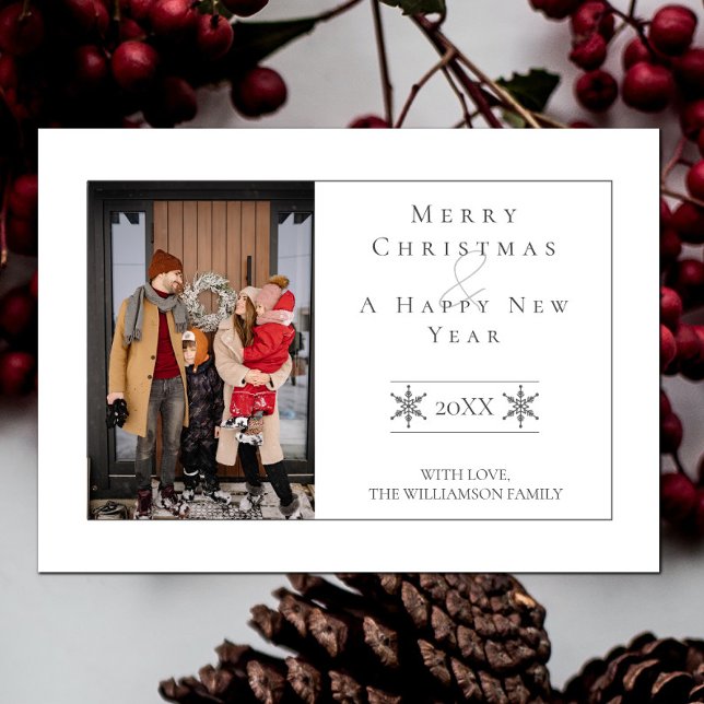 Navidades minimalistas de copos de nieve | Tarjeta (White Minimalist Snowflake Christmas Photo Card)