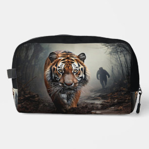 Neceser Caminando viejo bosque surrealista negro y tigre n