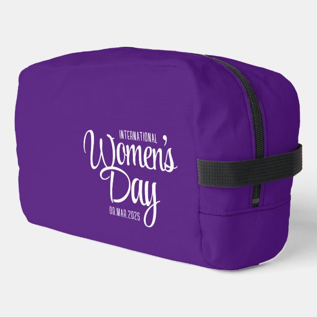 Neceser Día Internacional de la Mujer con guión morado 8 d (Esquina izquierda)