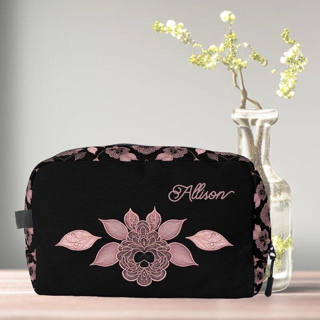 Neceser Elegante rosa sobre encaje negro en personalizado  (Subido por el creador)