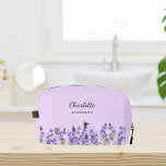 Neceser Flores de lavanda violeta dama de honor<br><div class="desc">Fondo violento. Decorado con flores de lavanda. Personalice y agregue el nombre de su novia.</div>