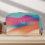 Neceser Gradientes abstractos de color monograma moderno<br><div class="desc">La bolsa con kit de dopp de gradientes de monograma moderno y colorido, elaborada por PixeliaDesigns, es la combinación perfecta de arte y utilidad para la mujer activa. Su diseño presenta gradientes abstractos vibrantes y modernos que cautivan el ojo, equilibrados con la simplicidad minimalista de un monograma personalizado en blanco...</div>