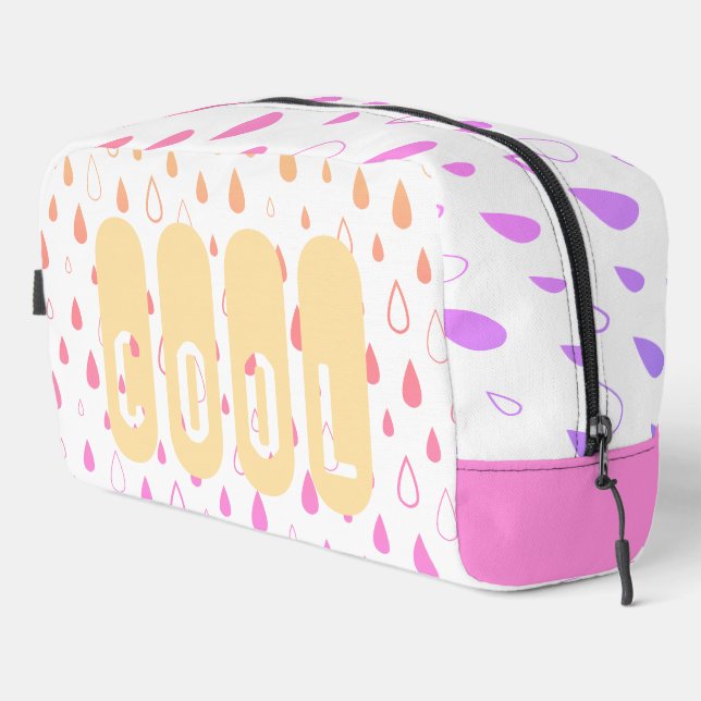 Neceser Guay. (Esquina derecha)