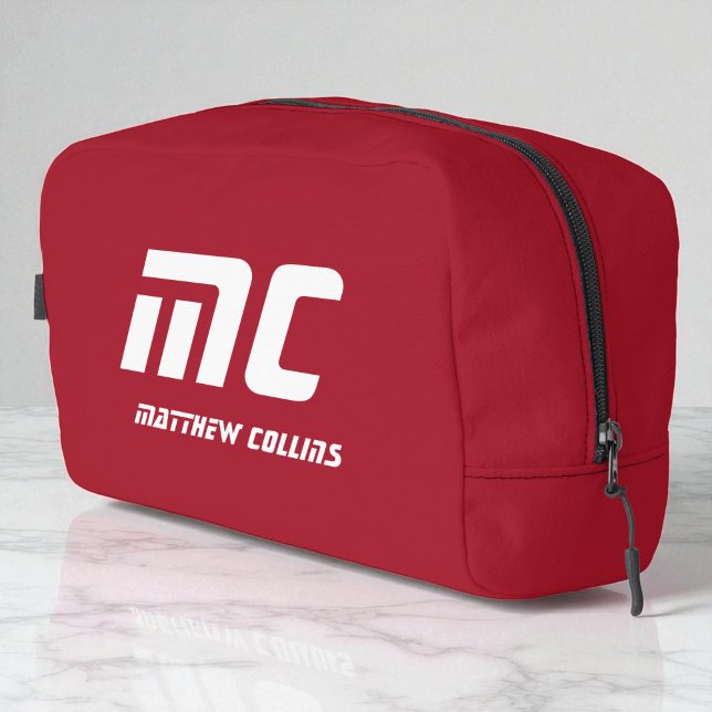 Neceser Monograma Rojo Sólido Nombre del novio Texto simpl (Solid Red Monogram Boyfriend Name Text Simple Dopp Kit)