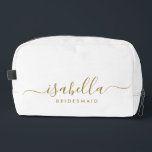 Neceser Nombre de oro del regalo de la dama de honor<br><div class="desc">Esta bolsa de accesorios de la dama de honor presenta una tipografía manuscrita de escritura dorada con toques en fondo blanco o medianoche. Presenta a las damas de honor un neceser para su maquillaje y objetos pequeños presentados tradicionalmente en la cena de ensayo, para su uso temprano por la mañana...</div>