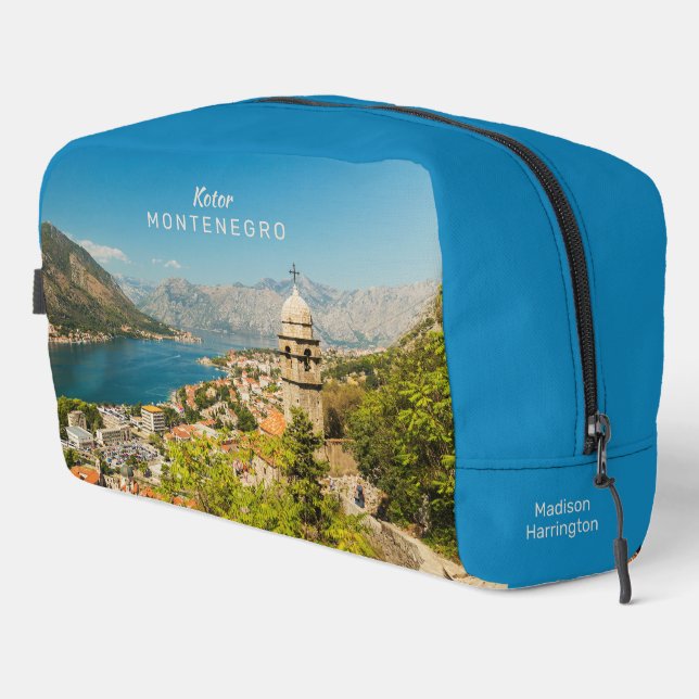 Neceser Nombre personalizado y Montenegro de texto (Esquina derecha)