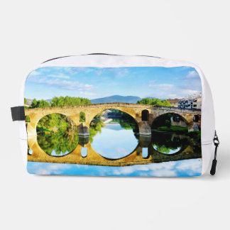 Neceser Puente la Reina