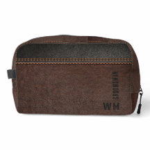 Regalo Groomsman de monograma de cuero falso marró