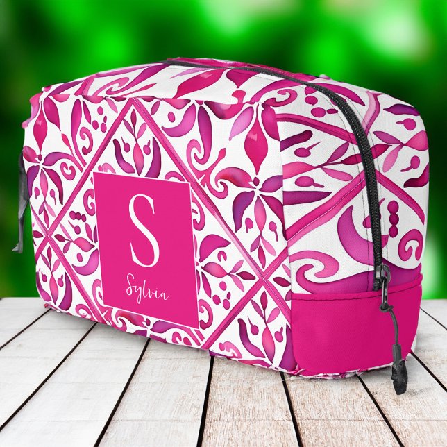 Neceser Regalos de dama de honor en español de talavera ro (Bold pink Spanish talavera tiles bridesmaid gifts personalized monogram bag Dopp Kit bridal favors)
