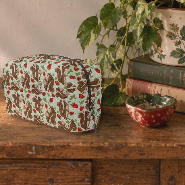 Neceser Whimsical Ice Cream Squirrel Strawberry Pattern (Subido por el creador)