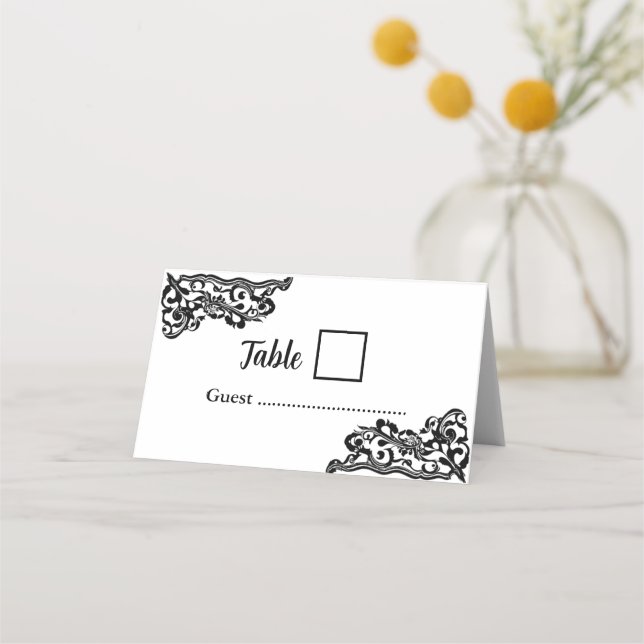 Negro sobre tarjetas de lugar plegadas blancas (Anverso)