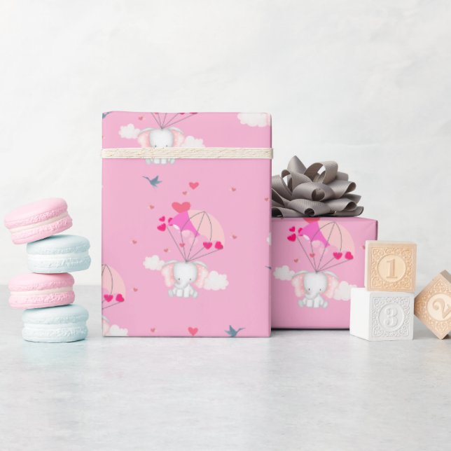 Nelly en papel de envolver rosado (Baby Shower)