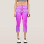 Neon Dance Capri Leggings Purpurina rosado morado<br><div class="desc">Moderno Purpurina de neón morado rosado Sparkle Drips Dance Capri Leggings - Añadir su texto único - Hacer su regalo especial - Redimensionar y mover o eliminar y agregar texto / elementos con la herramienta de personalización. Diseño de MIGNED. Por favor, vea mis otros proyectos. También puede transferir estos diseños...</div>