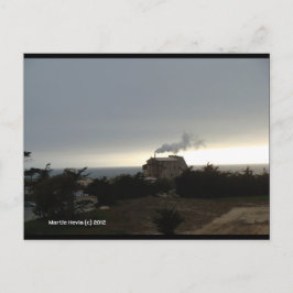 Niebla costera y humo | Postal Blue Beach Song™