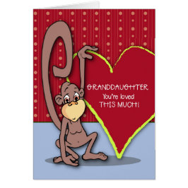 Nieta se burla del mono en el día de San Valentín