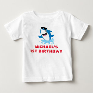 Niña bebé bebé de la primera camiseta de cumple