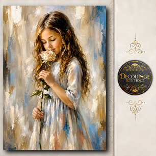 Niña con papel de seda de rosa blanca