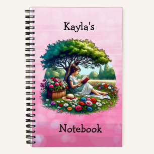 Niña leyendo un libro bajo un árbol en un día rela