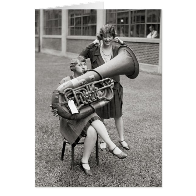 Niña tocando la tuba, 1928 (Frente)