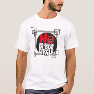 NINGUNOS cuadrados en nuestra camisa del círculo