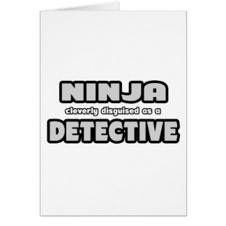 Ninja Claramente Disfrazada De Detective