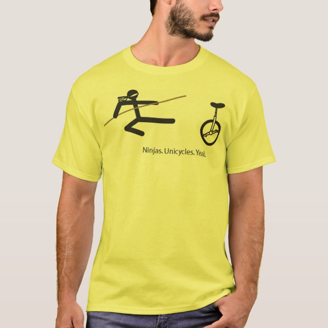 "Ninjas. Unicycles. Sí." Camisa en amarillo (Anverso)