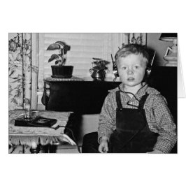 Niño Con Radio Retro Crystal Set Humorístico