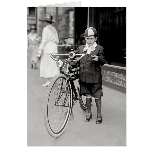 Niño con una Bicicleta, 1922 (Frente)