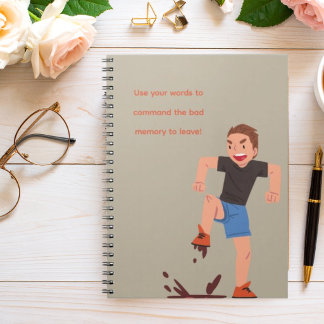 Niño Enojado Pateando en Cuaderno de Barro – Liber