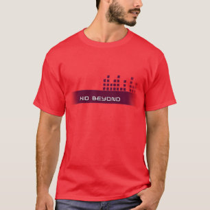 Niño más allá de la camiseta