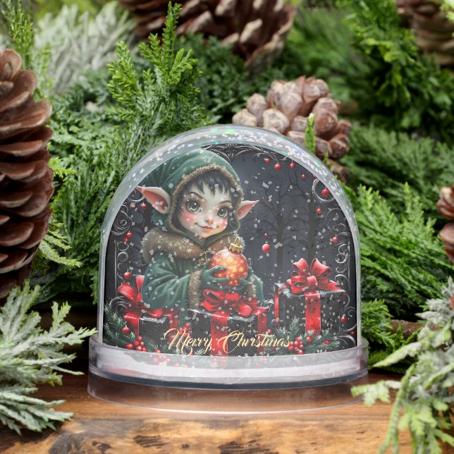 Niño mayor de edad con abrigo verde (Invierno)