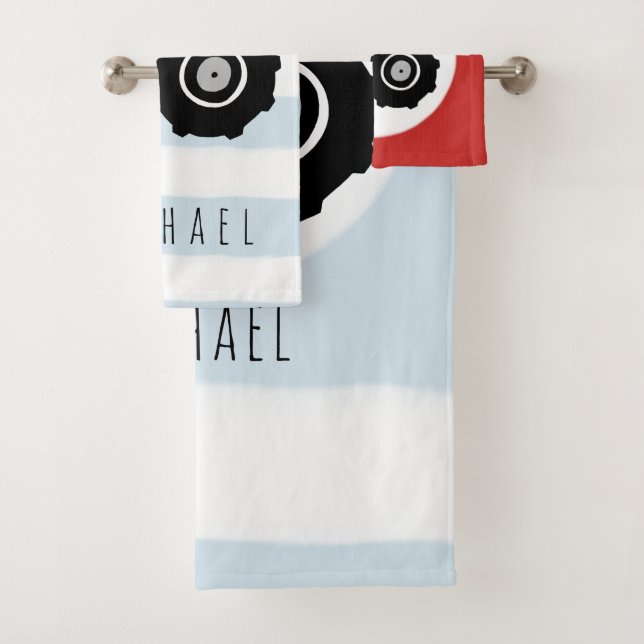 Niño pequeño Doodle Tractor de Granja Roja con nom (In situ)