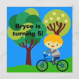 Niño rubio en invitación a cumpleaños para bicicle