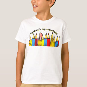 Niños De Vuelta A La Camiseta Escolar Con Elemento