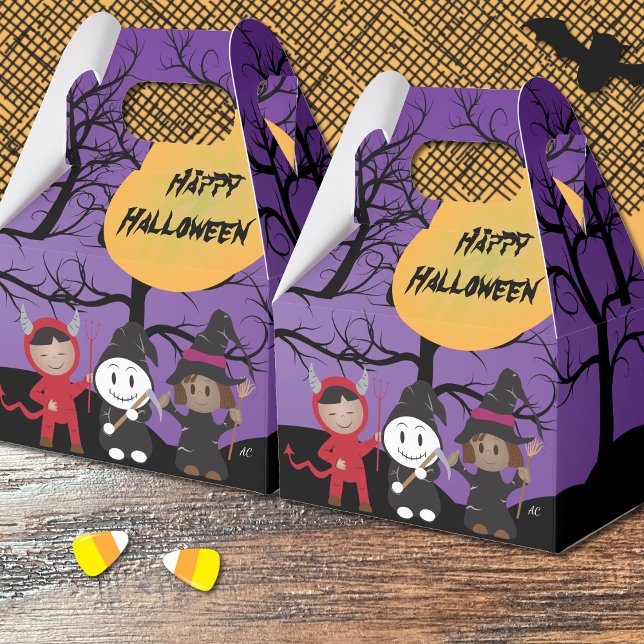 Niños en una caja de favoritos de Halloween púrpur (Subido por el creador)