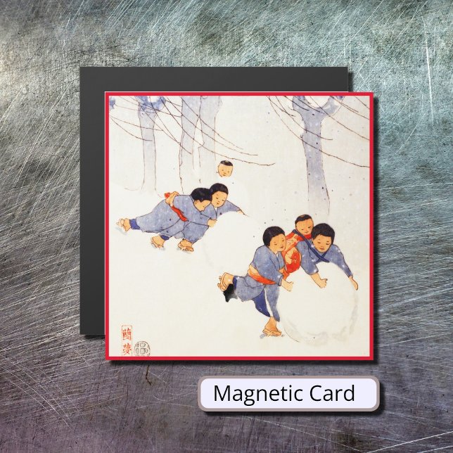 Niños japoneses rodando grandes bolas de nieve (Subido por el creador)