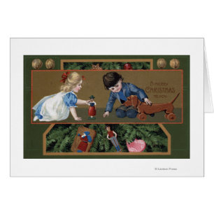 Niños jugando con juguetes