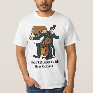 No ensucie con la camiseta del violoncelista
