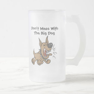 No ensucie con la taza de cerveza grande del perro
