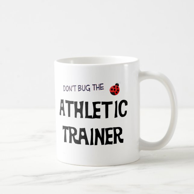 No fastidie la taza atlética del instructor (Derecha)