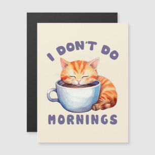 No hago mañanas - un gato Naranja con café.