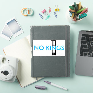 NO KINGS pegatina - texto azul
