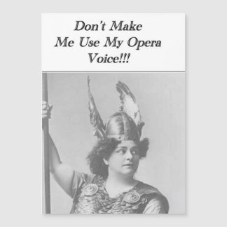 No me hagas usar mi tarjeta de voz de ópera