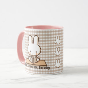 No me molestes con una taza de café de conejo