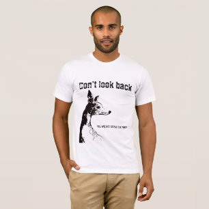 No mires atrás a la camiseta