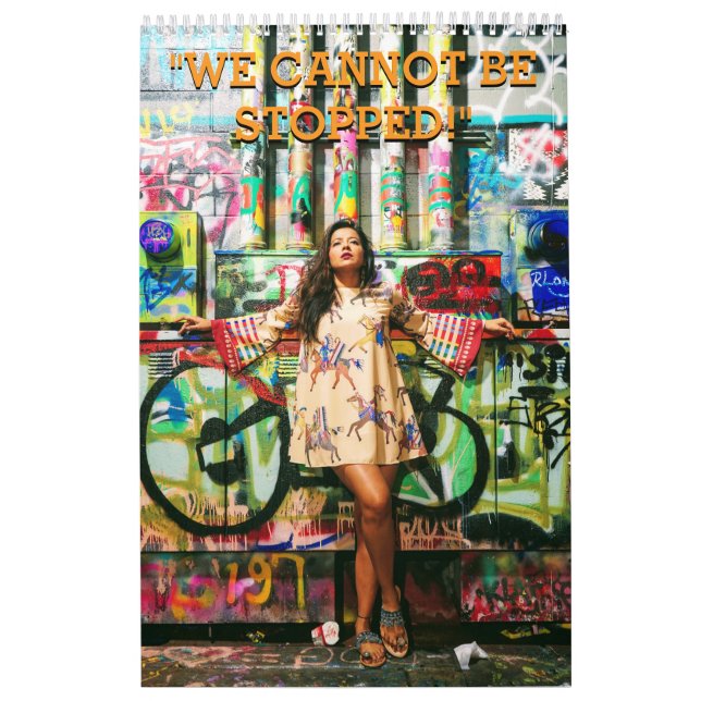 "¡NO PODEMOS PARARNOS!" - Calendario de moda 2025 (Tapa)