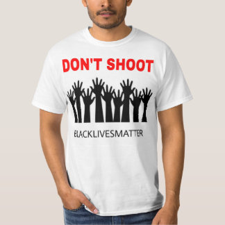 No tire la camiseta negra de la materia de las