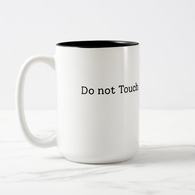 No toque la taza de café de dos tonos (Izquierda)