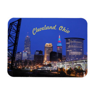Noche de Cleveland, Ohio en el imán de la ciudad